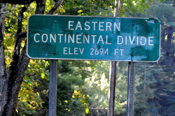 Eastern Continental Divide sign